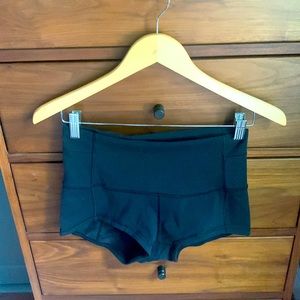 Lululemon boogie shorts 2” inseam black